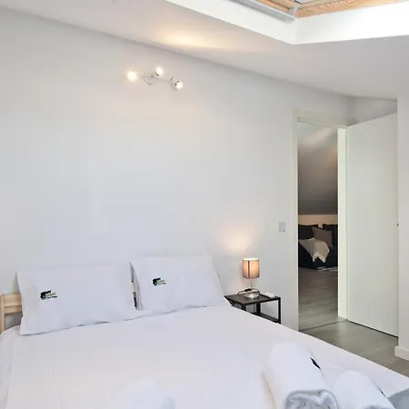 Bmyguest - Ii Apartment